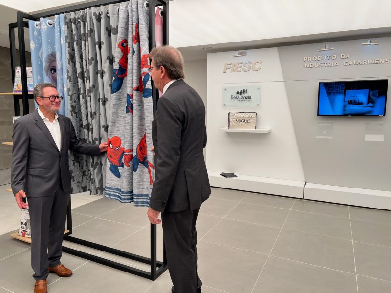 Ind&uacute;stria Bella Janela – Foto: Moacir Pereira