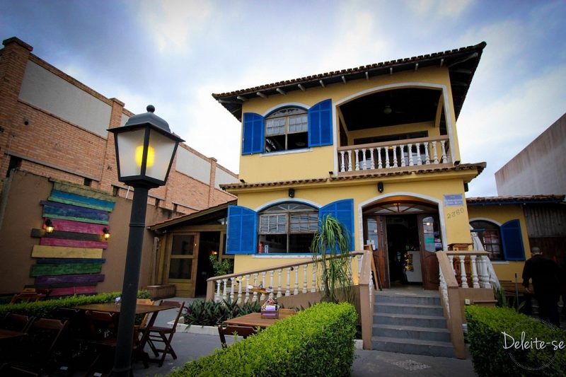 Boteco Z&eacute; Man&eacute;, reduto para os amantes de samba e comida de boteco, em Coqueiros – Foto: Deleite-se/Divulga&ccedil;&atilde;o