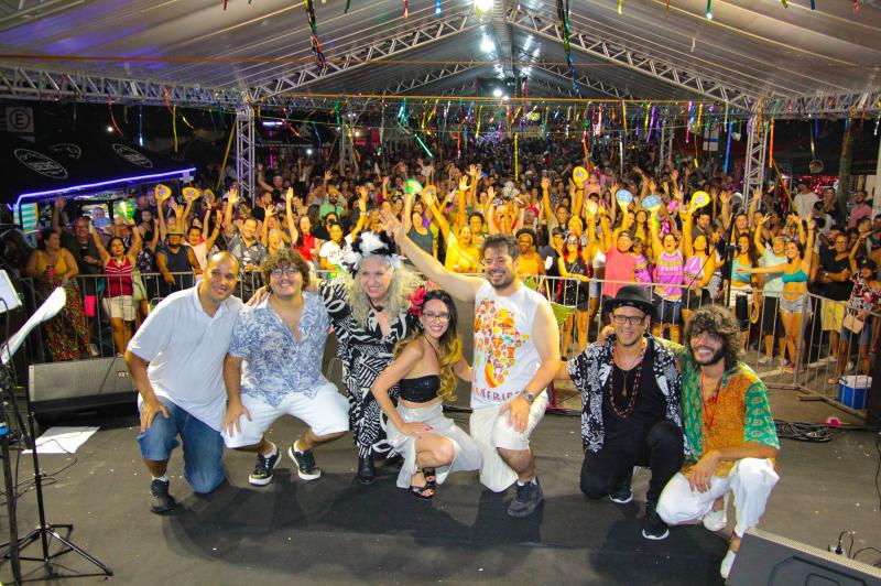 Musico agita os cinco dias de folia no Mercado P&uacute;blico – Foto: Imagens Prefeitura de Itaja&iacute;