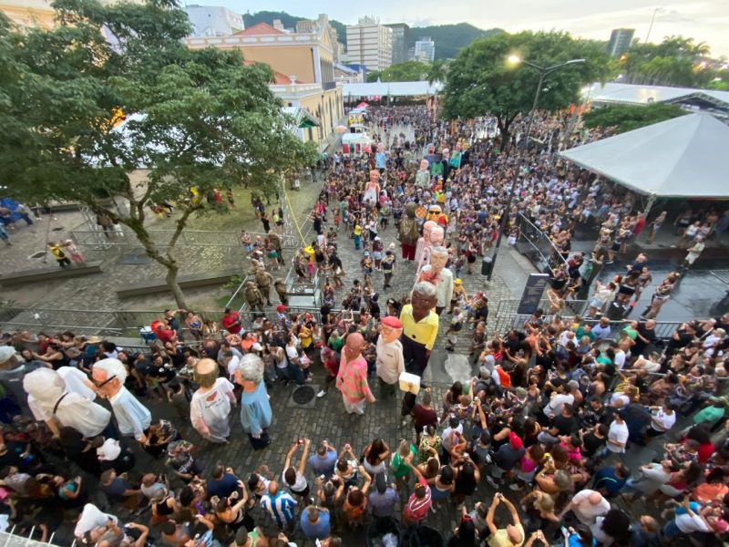Festividades do Carnaval 2023 em Florian&oacute;polis j&aacute; come&ccedil;aram – Foto: Carnaval bonecos florian&oacute;polis