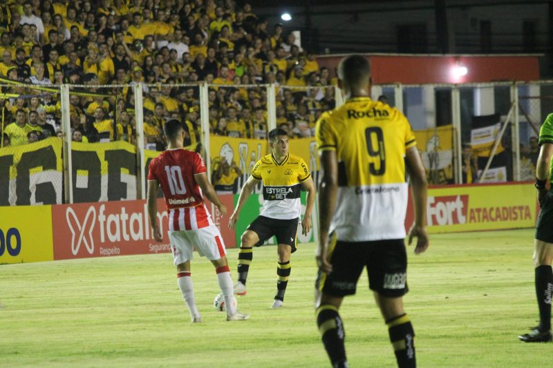 Crici&uacute;ma e Herc&iacute;lio Luz ficam no empate sem gols na noite desta quarta-feira – Foto: Celso da Luz/Crici&uacute;ma/Divulga&ccedil;&atilde;o/ND