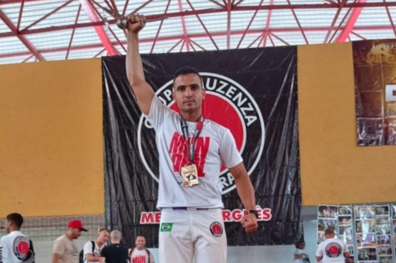 Fernando Marques subiu no lugar mais alto do p&oacute;dio no 11&ordm; Campeonato Mundial Aberto de Capoeira Muzenza – Foto: Divulga&ccedil;&atilde;o/ND