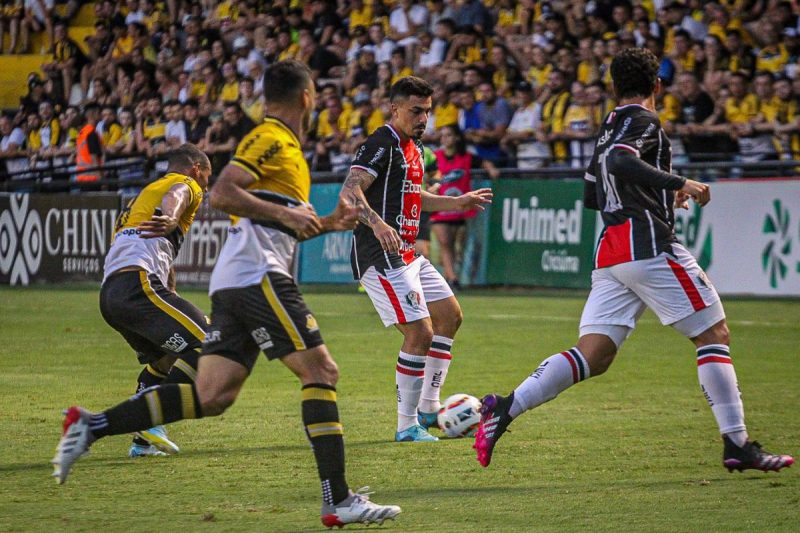 JEC e Crici&uacute;ma ficaram no empate no domingo (12), no Est&aacute;dio Heriberto H&uuml;lse – Foto: Gustavo Mej&iacute;a/JEC/Divulga&ccedil;&atilde;o/ND