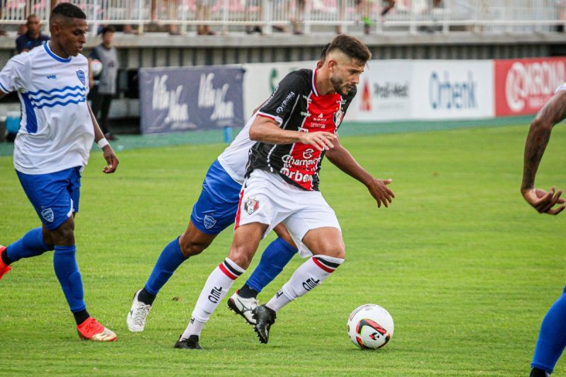 J&aacute; s&atilde;o cinco jogos sem vit&oacute;ria e JEC vive o drama da zona de rebaixamento – Foto: Gustavo Mej&iacute;a/JEC/Divulga&ccedil;&atilde;o/ND