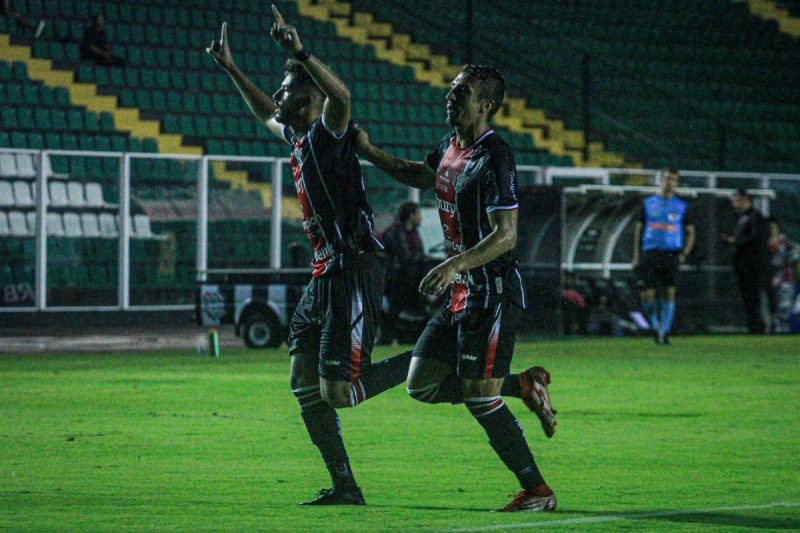 Pedro Henrique marcou dois na goleada tricolor sobre o Atl&eacute;tico Catarinense – Foto: Gustavo Mej&iacute;a/JEC/Divulga&ccedil;&atilde;o/ND