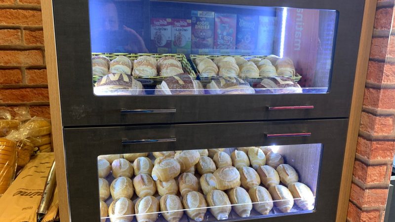 mercado tem pão