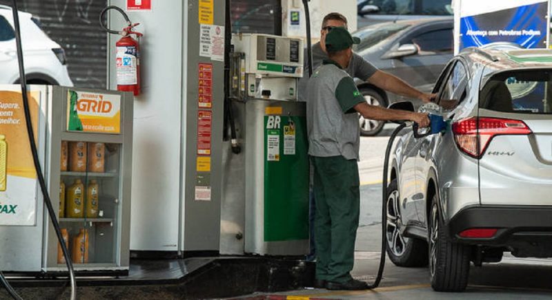 Gasolina vai ficar mais cara no fim deste m&ecirc;s no pa&iacute;s – Foto: Edu Garcia/R7