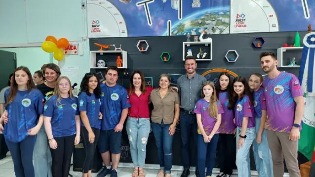 Equipes Tortuga Bots e Rio Bots – Foto: Prefeitura Municipal de Rio do Sul