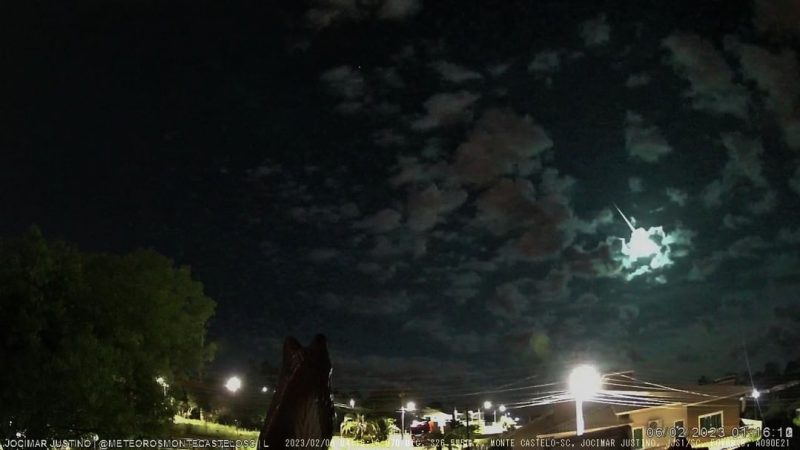 A meteor explosion lit up the sky in South South Carolina - Photo: Jocimar Justino/Reproduction