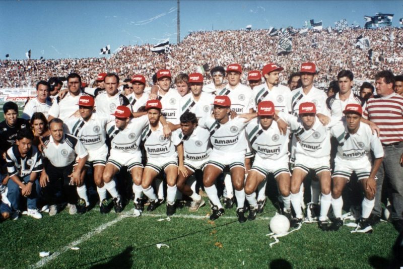 Figueirense foi Campe&atilde;o Catarinense em cima do Crici&uacute;ma – Foto: Divulga&ccedil;&atilde;o/Mem&oacute;ria Alvinegra/ND