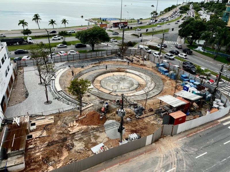 Congratulations to Florianopolis will take place during the handover of completed works in Forte San Luis Square.  — Photo: Marco Cesar/Disclosure/ND
