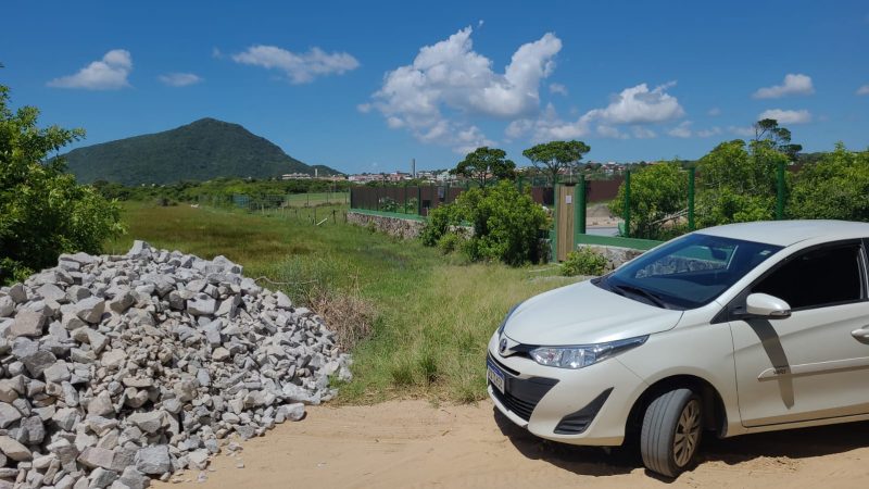 Moradores impediram pavimenta&ccedil;&atilde;o da rua e alertam para o risco – Foto: Val&eacute;ria Binatti/Divulga&ccedil;&atilde;o/ND