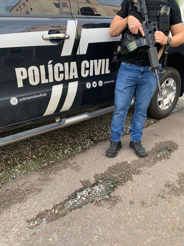 Opera&ccedil;&atilde;o Ignavos foi deflagrada em condom&iacute;nio residencial de Blumenau, nesta segunda-feira (27) – Foto: Imagens cedidas/Portal Alexandre Jos&eacute;/Divulga&ccedil;&atilde;o/ND