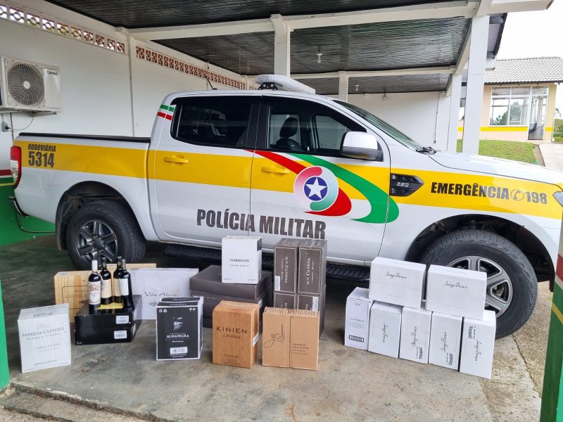 Vinhos argentinos eram transportados ilegalmente para SC – Foto: PMRv / Divulga&ccedil;&atilde;o