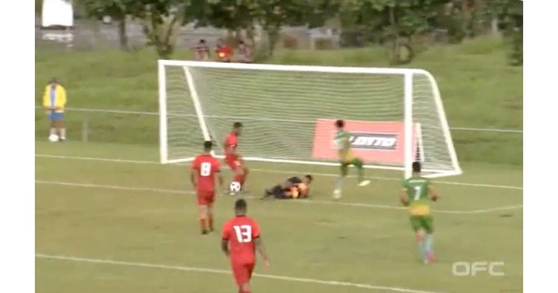 Jogo da Liga dos Campe&otilde;es da Oceania tem gol mais bizarro do ano – Foto: Reprodu&ccedil;&atilde;o