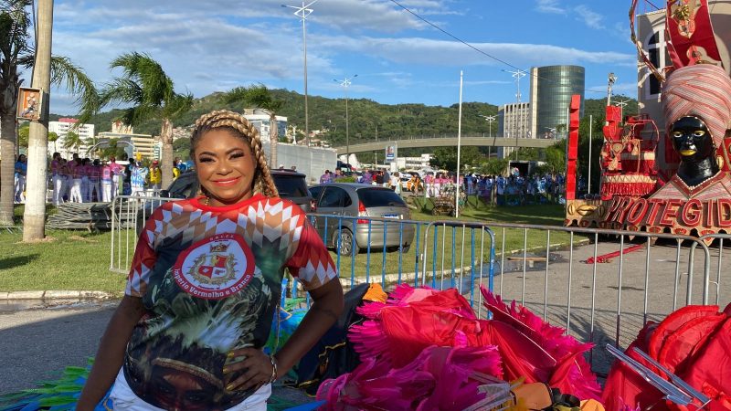 Luana Campos, de 32 anos, coordenadora das passistas – Foto: Maria Fernanda Salinet/ND