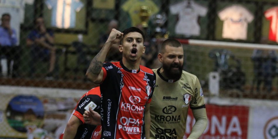 Nos pênaltis e com Willian brilhando, JEC Futsal vence o Panta Walon e  avança na Libertadores