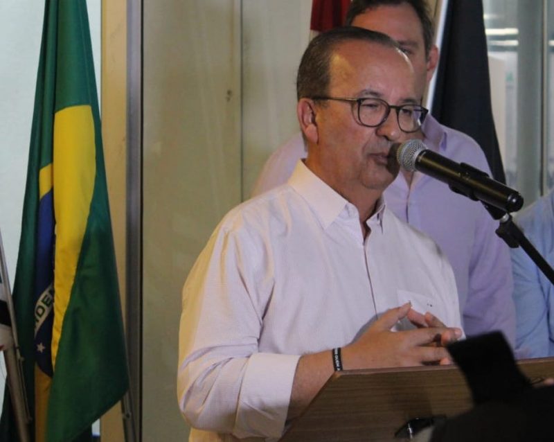 Governador Jorginho Mello esteve em Crici&uacute;ma nesta sexta-feira – Foto: Divulga&ccedil;&atilde;o/ND