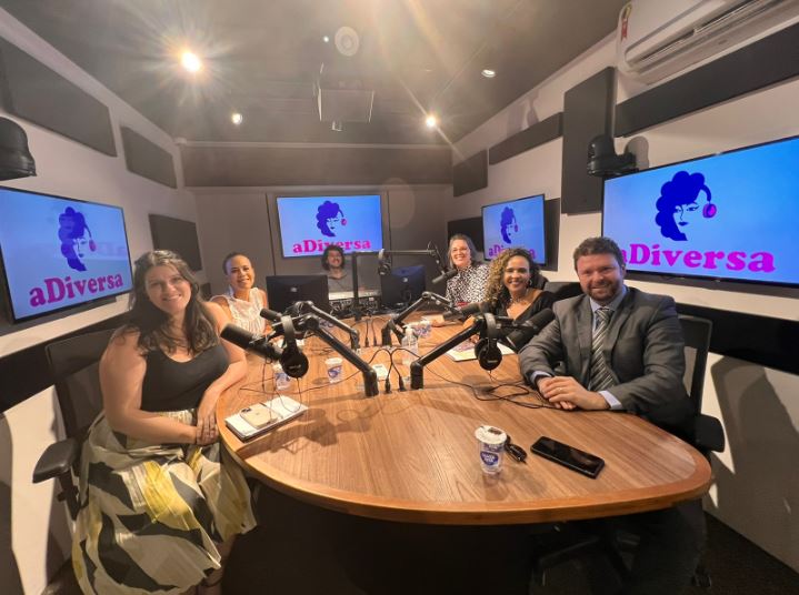 Convidados debatem os crimes sexuais contra as mulheres no 24&ordm; epis&oacute;dio do podcast aDiversa – Foto: Lara Hinkel/ND
