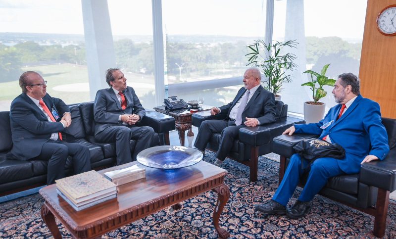 Os irm&atilde;os de Cao Cancellier foram recebidos nesta semana pelo presidente Lula – Foto: Ricardo Stuckert