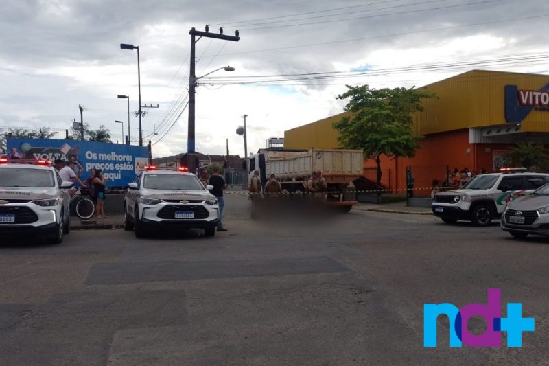 Acidente aconteceu no bairro Boehmerwald – Foto: Robson Oliveira/NDTV