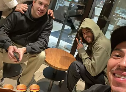 Neymar foi ao McDonalds e teve quem n&atilde;o gostasse – Foto: Instagram