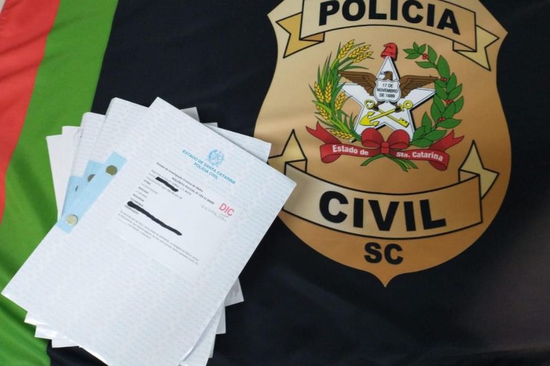 Quatro pessoas foram indiciadas por crimes contra a administra&ccedil;&atilde;o p&uacute;blica em Mafra – Foto: PC/Divulga&ccedil;&atilde;o