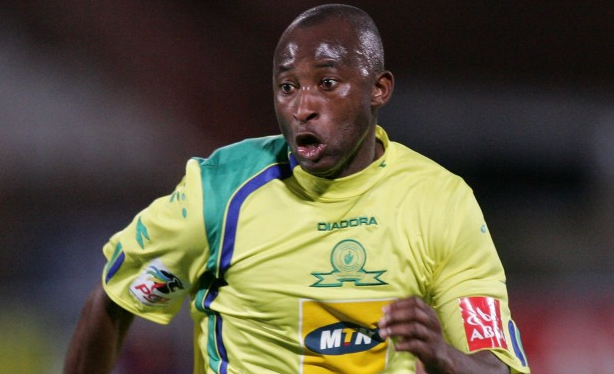 Peter Ndlovu defendeu a sele&ccedil;&atilde;o de Zimbabu&eacute; – Foto: CAF/Divulga&ccedil;&atilde;o