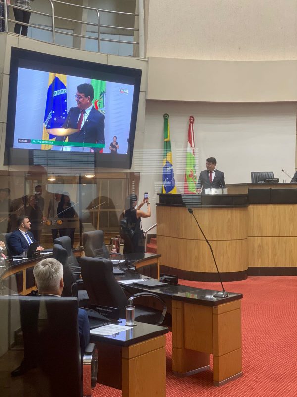 Primeiro discurso de Peixer como deputado estadual empossado. – Foto: Divulga&ccedil;&atilde;o