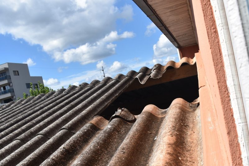 A mulher caiu enquanto trabalhava em Chapec&oacute;. &mdash; Foto: Pol&iacute;cia Cient&iacute;fica/Reprodu&ccedil;&atilde;o/ND