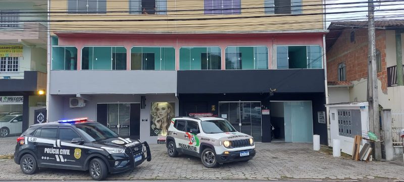 Sogro &eacute; morto por genro a facadas enquanto dormia em Joinville – Foto: Pol&iacute;cia Civil/Divulga&ccedil;&atilde;o/ND