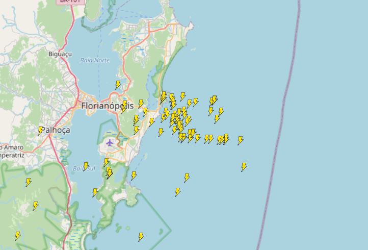 Mapa mostra que a cidade teve um n&uacute;mero grande de raios – Foto: Reprodu&ccedil;&atilde;o/MetSul/ND