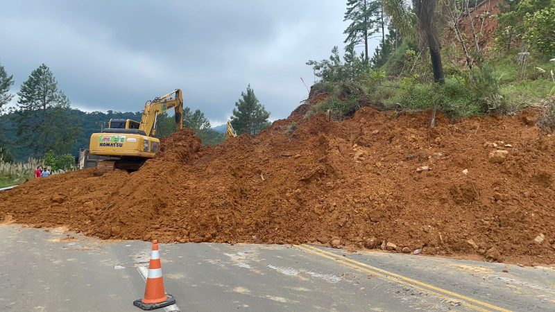 retirada de terra da serra de corupá