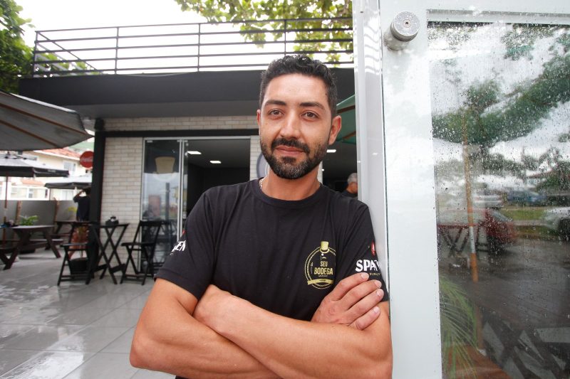 Robson deixou um emprego na ind&uacute;stria e resolveu empreender – Foto: Leo Munhoz/ND