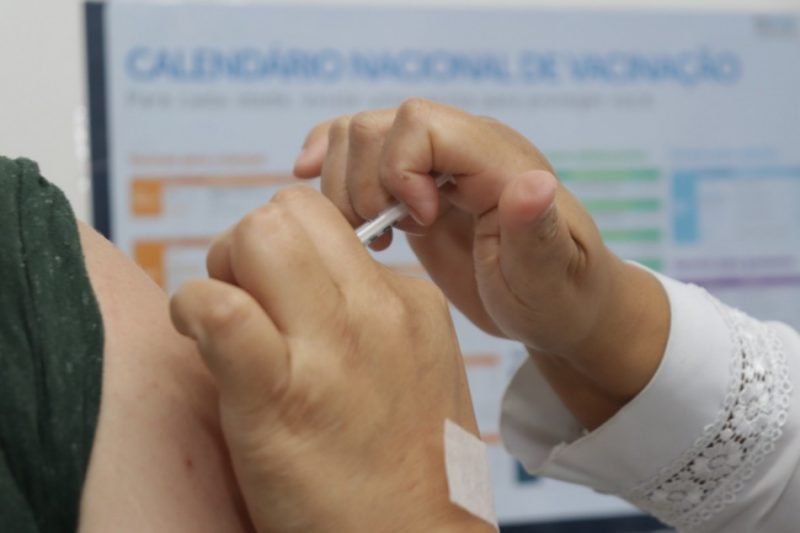 Blumenau j&aacute; realiza a vacina&ccedil;&atilde;o bivalente contra a Covid-19 – Foto: Prefeitura de Blumenau / Reprodu&ccedil;&atilde;o/ND