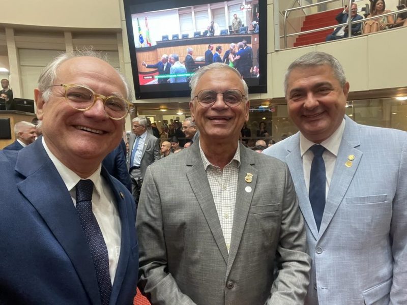 Lideran&ccedil;as de Jaragu&aacute; do Sul j&aacute; demonstraram em ‘selfie’ que est&atilde;o em sintonia pela regi&atilde;o Norte Catarinense. – Foto: Divulga&ccedil;&atilde;o