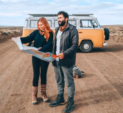 Casal saiu de Florian&oacute;polis e pretende chegar ao Alasca, nos Estados Unidos – Foto: @vibededois/Divulga&ccedil;&atilde;o/ND