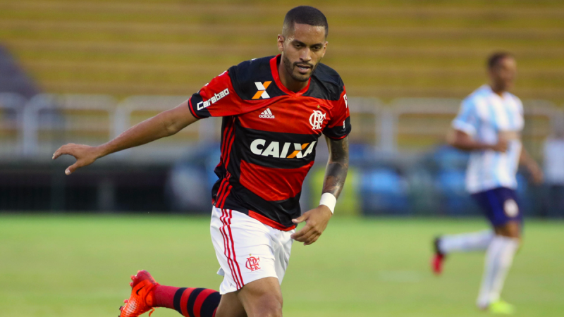 O volante R&ocirc;mulo de 32 anos se destacou bastante no Vasco da Gama entre 2010 e 2012 – Foto: Divulga&ccedil;&atilde;o/CR Flamengo
