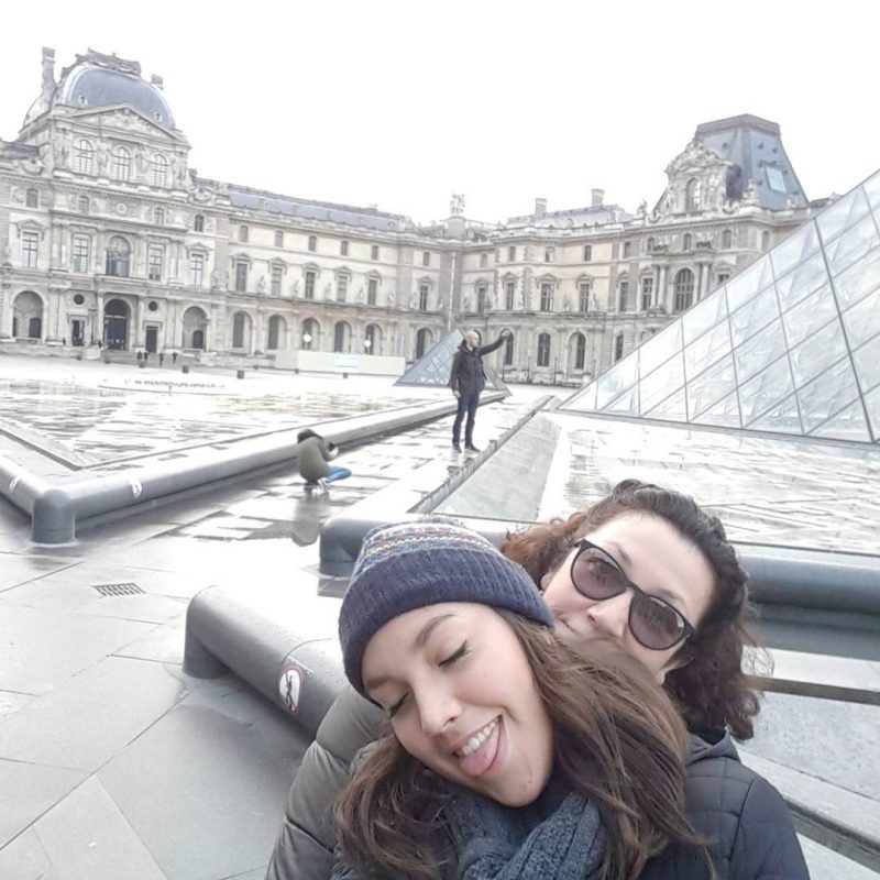 Apesar das dificuldades, hoje Ros&acirc;ngela se sente orgulhosa da filha que criou – Foto: Arquivo pessoal/ND