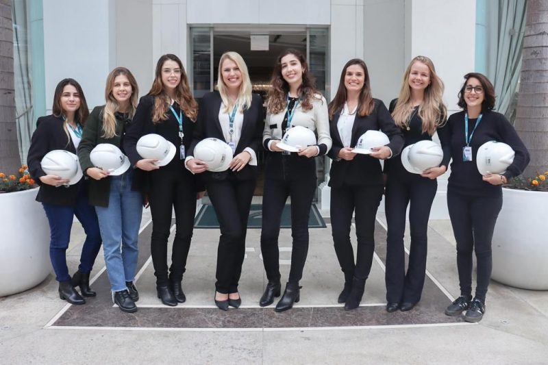 Mulheres fazem parte dos processos de constru&ccedil;&atilde;o de grandes pr&eacute;dios em BC – Foto: Reprodu&ccedil;&atilde;o/FG Empreendimentos