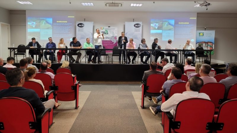 Reuni&atilde;o contou com a presen&ccedil;a de seis deputados, oito prefeitos e lideran&ccedil;as empresariais de todo o Vale do Itaja&iacute; – Foto: Divulga&ccedil;&atilde;o/Acib Blumenau/ND