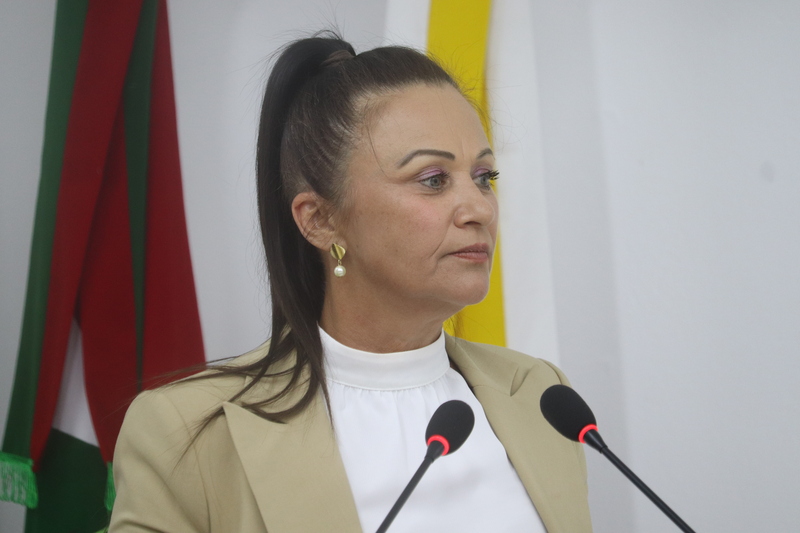 Maria Juraci (MDB) usou a tribuna na C&acirc;mara de Vereadores para fazer esclarecimentos sobre a exonera&ccedil;&atilde;o dela da secretaria de Educa&ccedil;&atilde;o – Foto: CVP/Divulga&ccedil;&atilde;o/ND