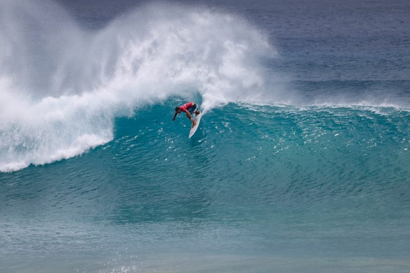 Brasileiro Lucas Silveira conquista QS3000 de Santa Cruz - Surf - Jornal  Record