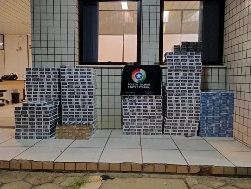 Carga foi apreendida em um &ocirc;nibus. – Foto: Pol&iacute;cia Militar/Divulga&ccedil;&atilde;o/ND