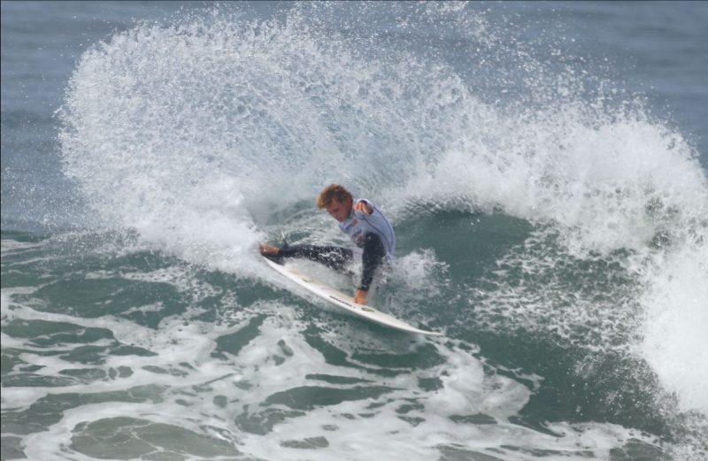 Show de surf: Jo&atilde;o Vitor Neres venceu a categoria Sub-16 – Foto: Basilio Ruy/PP07