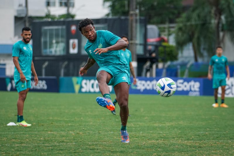 Ribamar tem apenas dois gols com a camisa da Chapecoense – Foto: Tiago Meneghini/ACF/ND