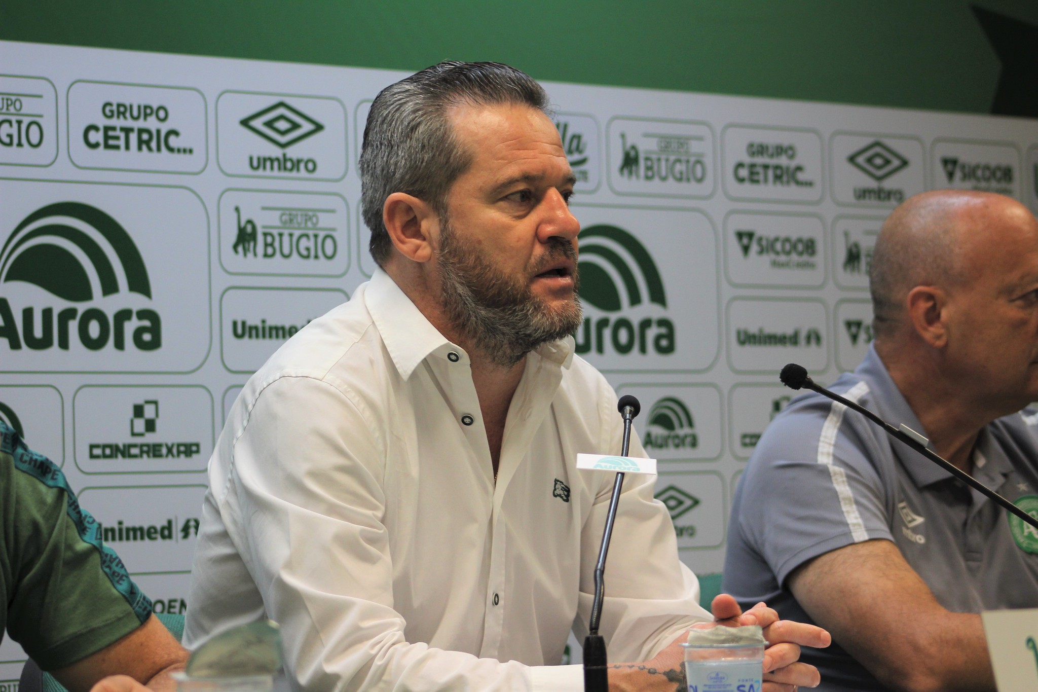 Coritiba parte para o terceiro elenco da temporada - Banda B