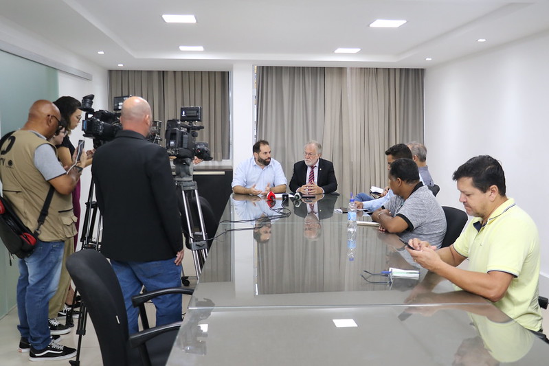 Presidente da C&acirc;mara de Vereadores reuniu a imprensa para anunciar a vota&ccedil;&atilde;o – Foto: CMF/Divulga&ccedil;&atilde;o/ND