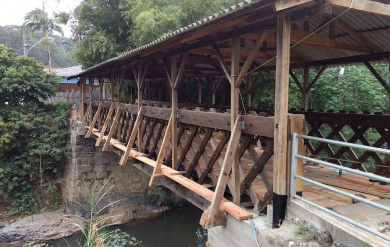 Ponte Emma Hemmer est&aacute; bloqueada na manh&atilde; desta ter&ccedil;a-feira (21) em Blumenau – Foto: Arquivo/Prefeitura de Blumenau/Divulga&ccedil;&atilde;o/ND