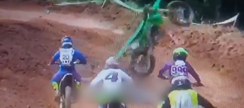 Vídeo: pilotos morrem após acidente em corrida de moto no PR - Rádio Clube  do Pará